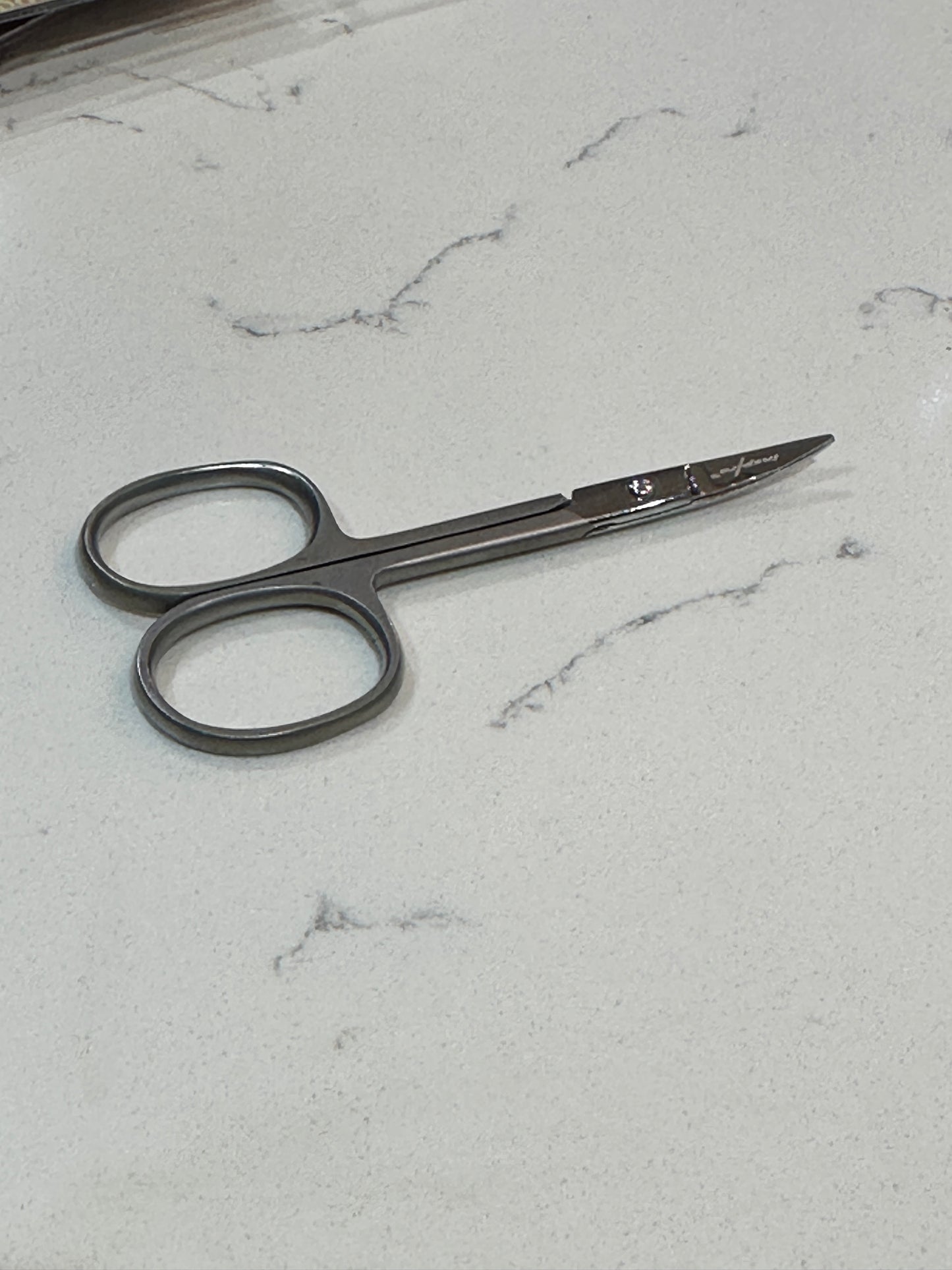Small Curved Embroidery Scissors 4.5"